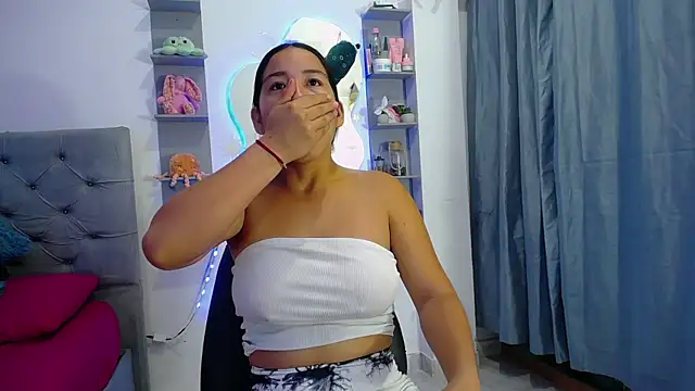 jesica wilson online show from April 2026 01:12:02 AM