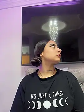 AlliceWinter online show from November 2025 02:32:01 PM