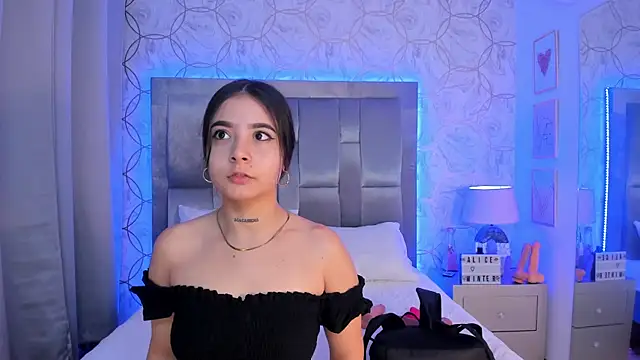 AlliceWinter online show from October 2025 11:42:02 AM