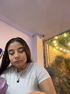 AlliceWinter online show from November 2025 01:22:01 PM