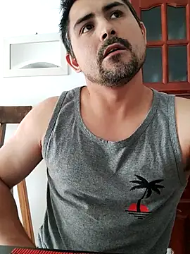 Bradd 32 online show from October 2025 05:02:01 PM