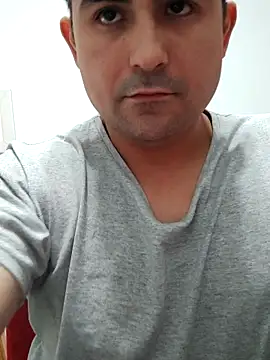 Bradd 32 online show from May 2026 11:36:02 AM