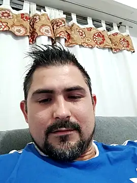 Bradd 32 online show from September 2025 10:39:01 PM