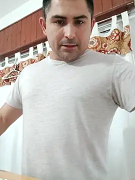 Bradd 32 online show from April 2026 11:59:02 AM