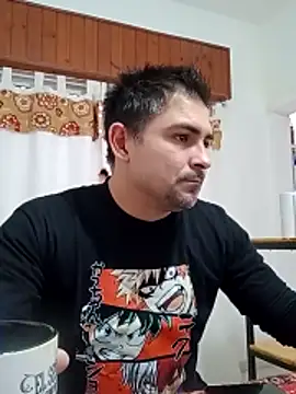 Bradd 32 online show from May 2026 12:11:01 PM