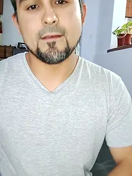 Bradd 32 online show from November 2025 05:41:02 AM