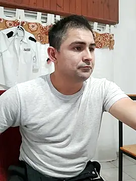 Bradd 32 online show from April 2026 11:26:01 AM