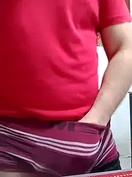 Snapshot of Bradd_32 chatting on June 2026 12:22:01 PM Bradd 32 online show from June 2026 12:22:01 PM