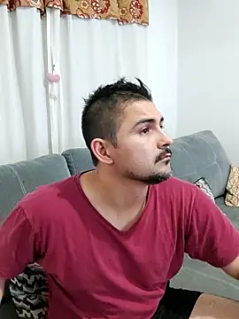 Bradd 32 online show from September 2025 01:49:01 AM