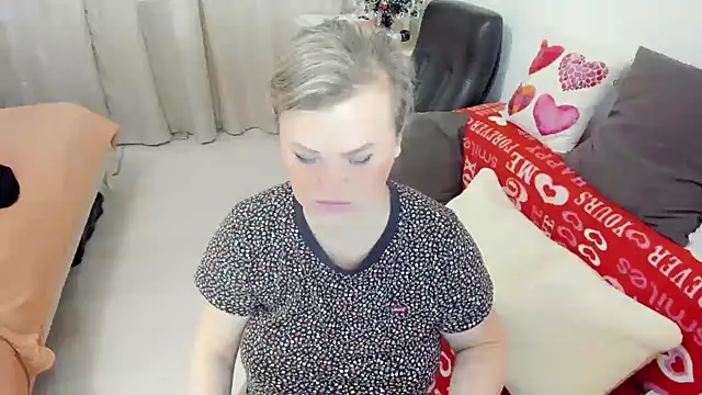 Snapshot of MildMature chatting on January 2026 09:41:01 PM MildMature online show from January 2026 09:41:01 PM