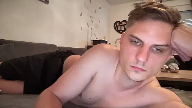 Sweetbooy90 online show from May 2026 08:29:01 AM