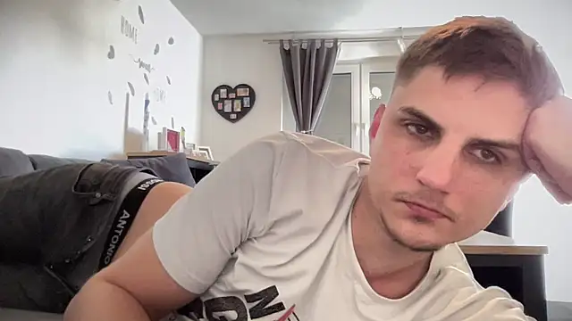 Sweetbooy90 online show from March 2026 11:25:02 AM