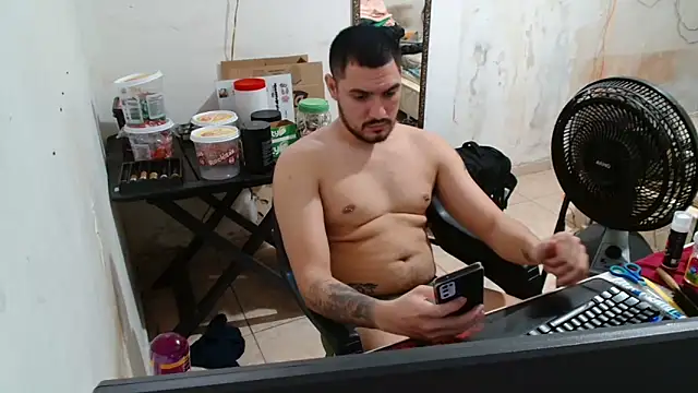 Leonino231 online show from November 2025 07:39:01 PM