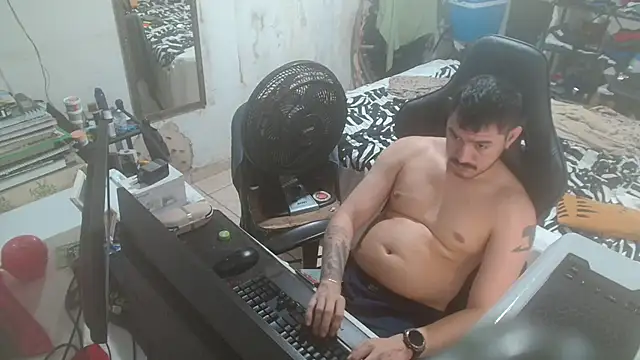 Snapshot of Leonino231 chatting on May 2026 09:26:01 PM Leonino231 online show from May 2026 09:26:01 PM
