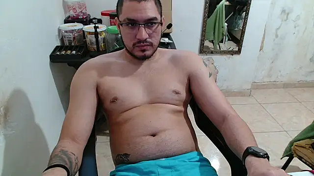 Snapshot of Leonino231 chatting on October 2025 06:09:02 PM Leonino231 online show from October 2025 06:09:02 PM