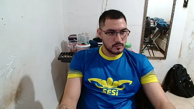 Leonino231 online show from November 2025 08:45:02 PM