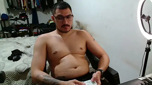 Leonino231 online show from April 2026 05:58:02 AM