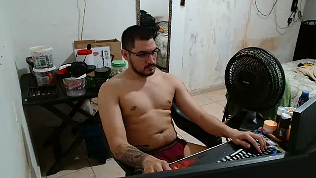 Leonino231 online show from November 2025 09:40:02 PM