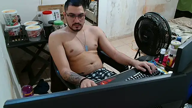 Leonino231 online show from November 2025 04:22:01 PM