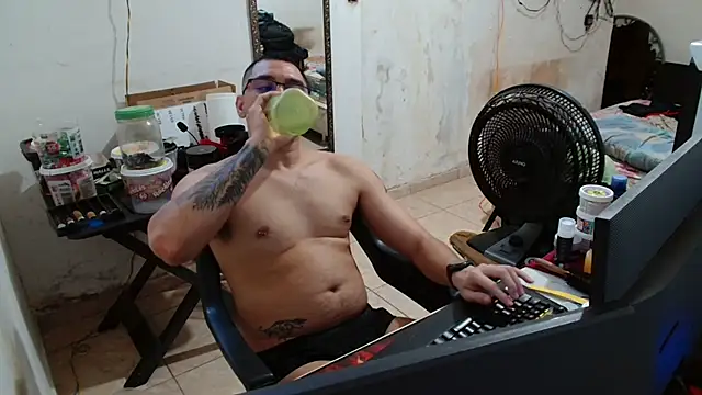 Leonino231 online show from October 2025 04:26:02 PM