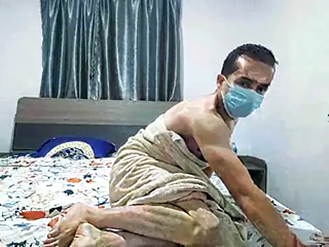 Snapshot of SSerene chatting on December 2025 06:01:02 PM SSerene online show from December 2025 06:01:02 PM