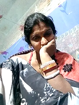 Savita992 online show from November 2025 10:24:02 PM