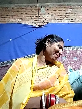 Savita992 online show from December 2025 11:31:01 AM