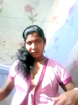 Savita992 online show from February 2026 06:10:02 PM