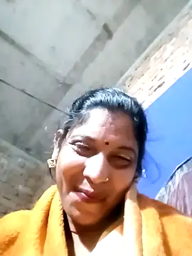 Savita992 online show from December 2025 06:47:01 PM