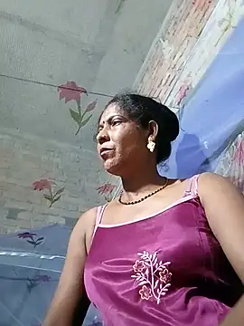Savita992 online show from June 2026 07:35:02 PM