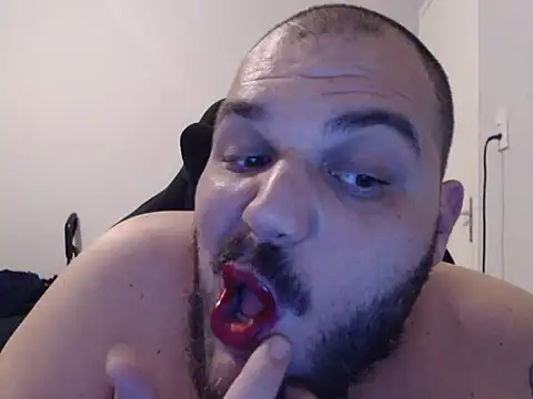 Brsecretbear online show from September 2025 10:30:01 PM