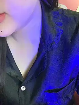 Linhtruong  online show from April 2026 01:18:01 AM