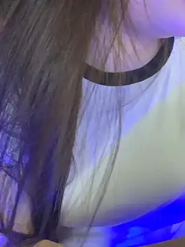 Linhtruong  online show from April 2026 04:20:02 AM