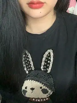 Linhtruong  online show from November 2025 04:15:02 AM