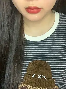 Linhtruong  online show from November 2025 04:35:02 AM