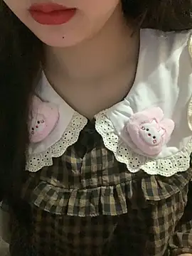 Linhtruong  online show from December 2025 04:33:01 AM