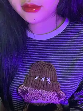 Linhtruong  online show from February 2026 03:51:02 AM