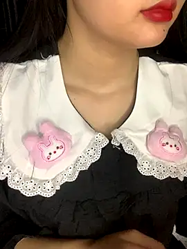 Linhtruong  online show from November 2025 04:28:01 AM