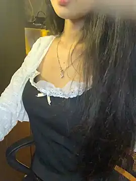 Nhinhi18 online show from March 2026 03:33:01 PM