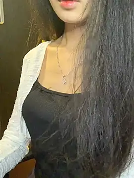 Nhinhi18 online show from April 2026 02:43:01 PM