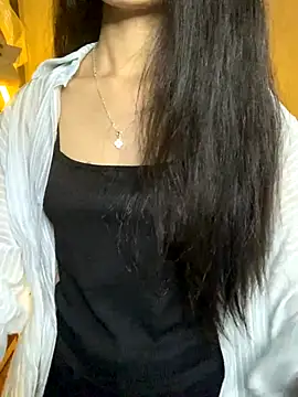 Nhinhi18 online show from November 2025 03:50:02 PM