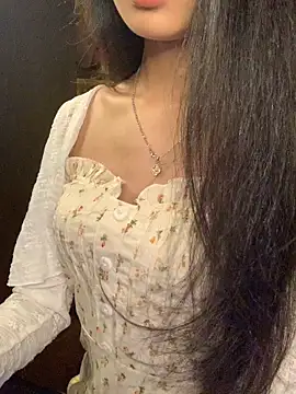 Nhinhi18 online show from April 2026 03:46:01 PM