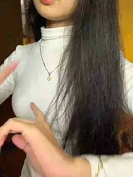 Nhinhi18 online show from February 2026 03:00:01 PM