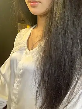 Nhinhi18 online show from March 2026 03:32:02 PM