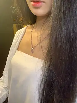 Nhinhi18 online show from April 2026 03:27:01 PM