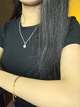 Nhinhi18 online show from June 2026 02:59:02 PM