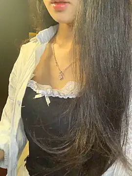 Nhinhi18 online show from March 2026 02:30:01 PM