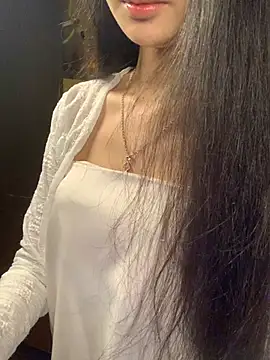 Nhinhi18 online show from May 2026 04:14:02 PM