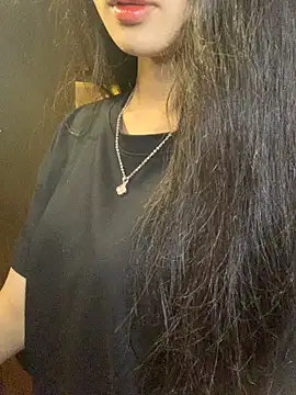 Nhinhi18 online show from March 2026 02:51:01 PM