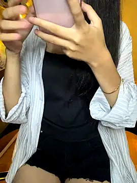 Nhinhi18 online show from October 2025 03:13:02 PM